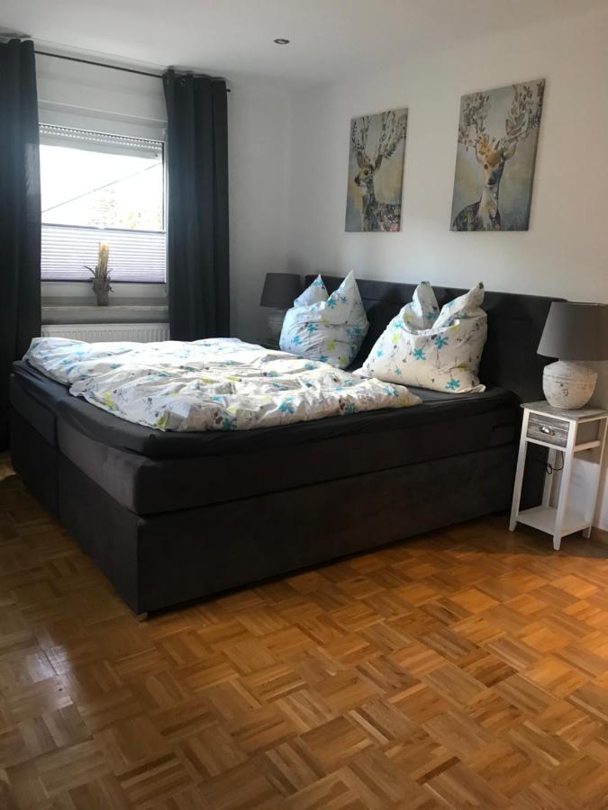 Ferienhaus Moselblick Villa Трабен-Трарбах Екстериор снимка
