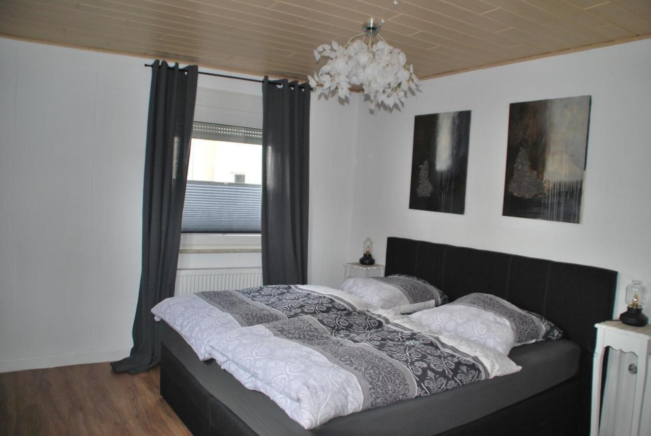 Ferienhaus Moselblick Villa Трабен-Трарбах Екстериор снимка